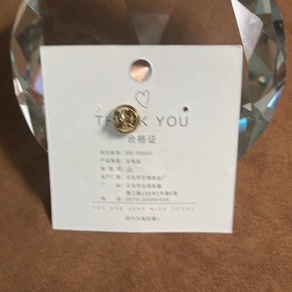 Beet enamel Pin - Picture 4 of 4